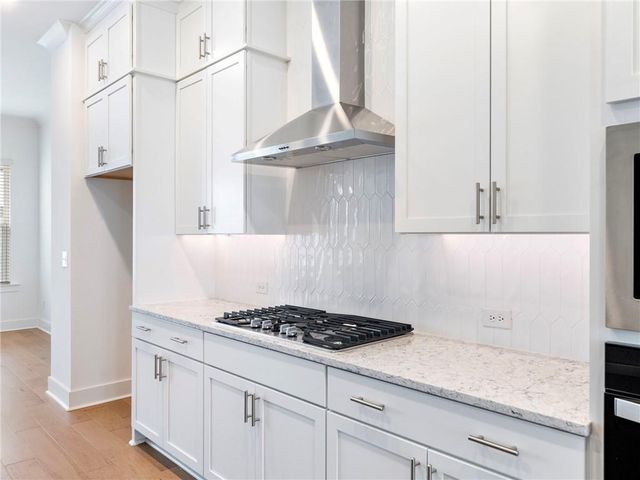 525 Ashbury Drive, Roswell, GA 30076