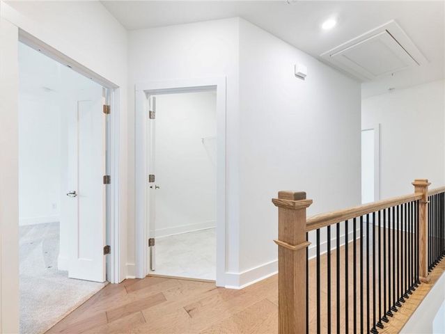 525 Ashbury Drive, Roswell, GA 30076