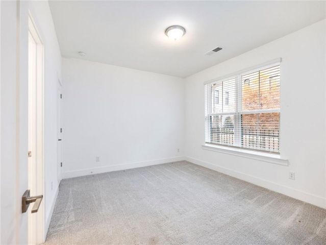 525 Ashbury Drive, Roswell, GA 30076