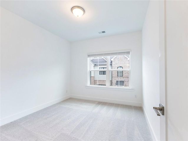 525 Ashbury Drive, Roswell, GA 30076