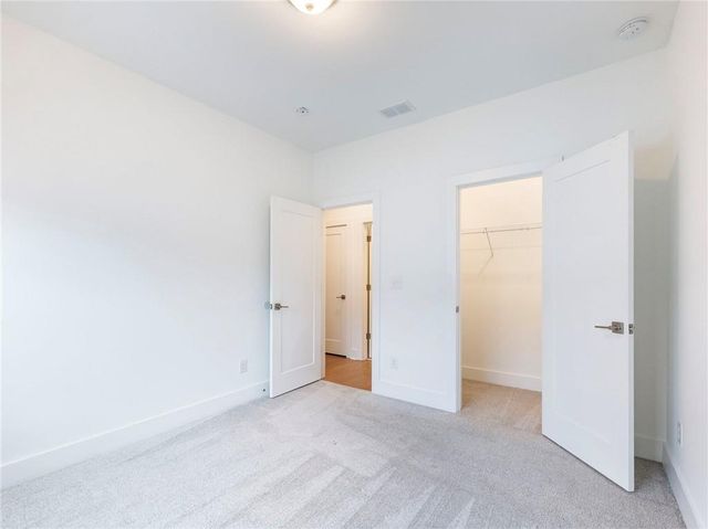 525 Ashbury Drive, Roswell, GA 30076