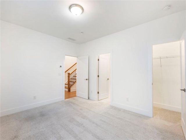 525 Ashbury Drive, Roswell, GA 30076