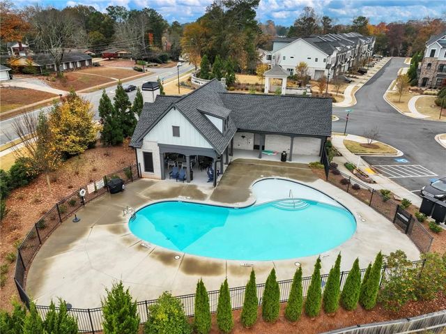 525 Ashbury Drive, Roswell, GA 30076