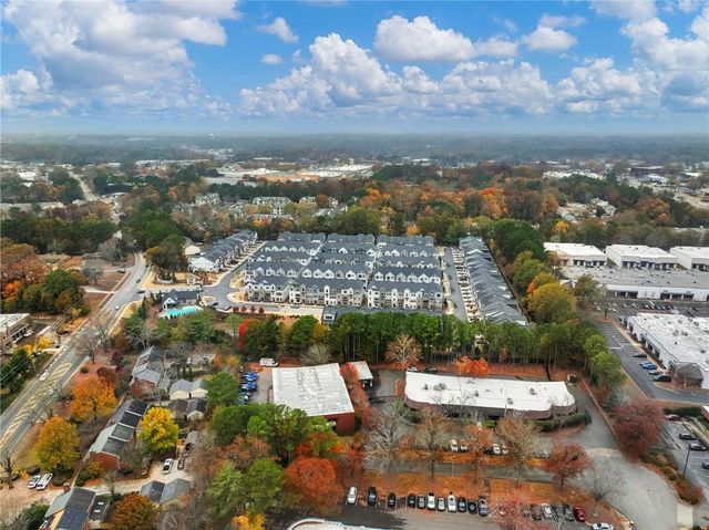 525 Ashbury Drive, Roswell, GA 30076