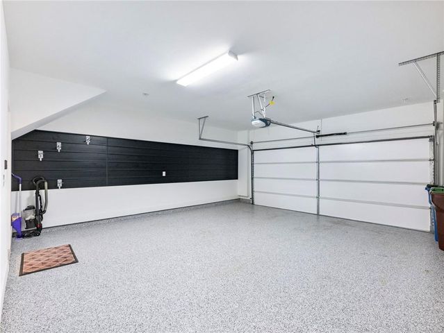 525 Ashbury Drive, Roswell, GA 30076