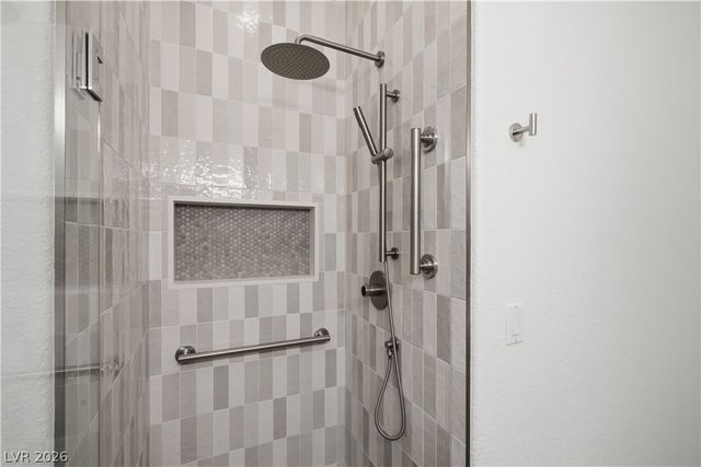 1944 Summer Palm Place 101, Las Vegas, NV 89134