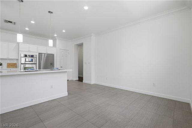 1944 Summer Palm Place 101, Las Vegas, NV 89134