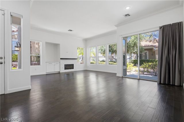 1944 Summer Palm Place 101, Las Vegas, NV 89134