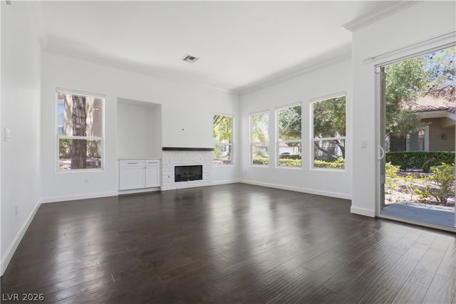 1944 Summer Palm Place 101, Las Vegas, NV 89134