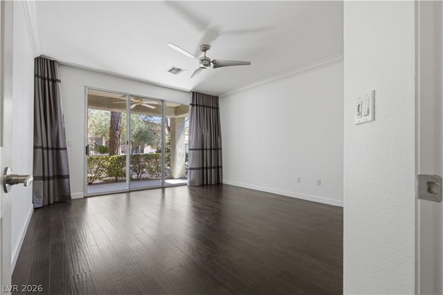 1944 Summer Palm Place 101, Las Vegas, NV 89134