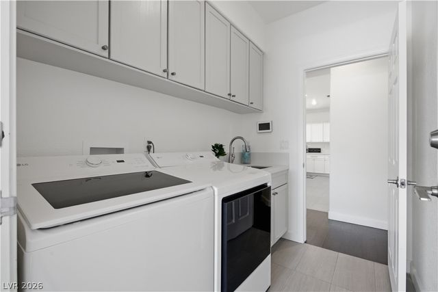 1944 Summer Palm Place 101, Las Vegas, NV 89134