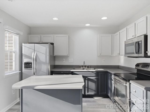 2940 Mayer House Court, Charlotte, NC 28214