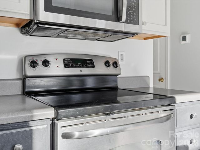 2940 Mayer House Court, Charlotte, NC 28214