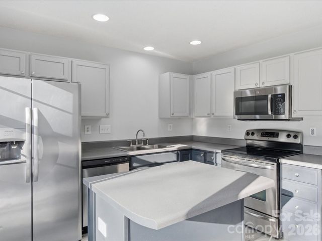 2940 Mayer House Court, Charlotte, NC 28214