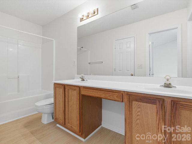 2940 Mayer House Court, Charlotte, NC 28214