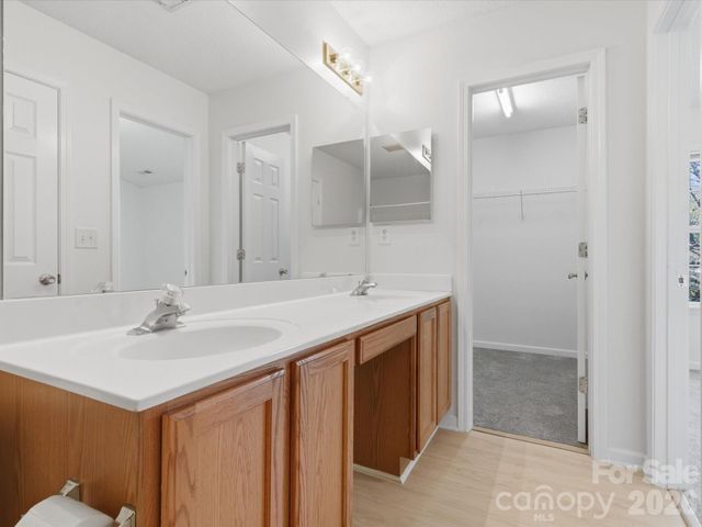 2940 Mayer House Court, Charlotte, NC 28214