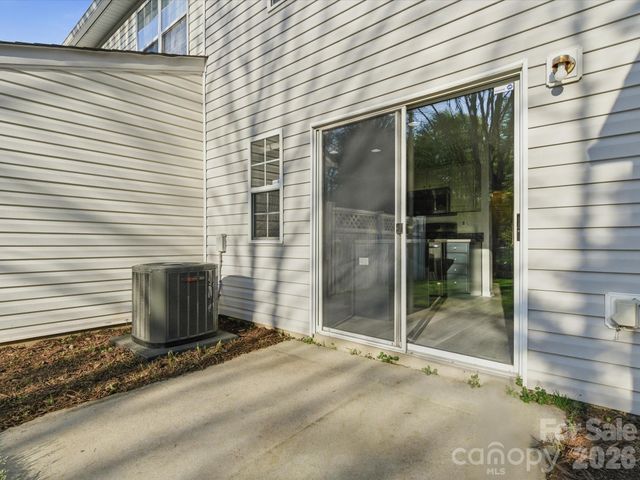 2940 Mayer House Court, Charlotte, NC 28214