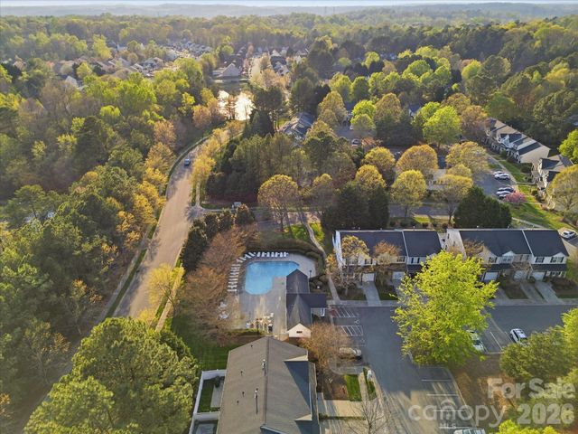 2940 Mayer House Court, Charlotte, NC 28214