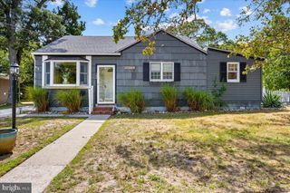 100 E CEDAR AVE, Somers Point, NJ 08244