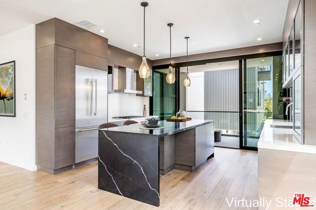 2017 Barry Avenue, Los Angeles, CA 90025