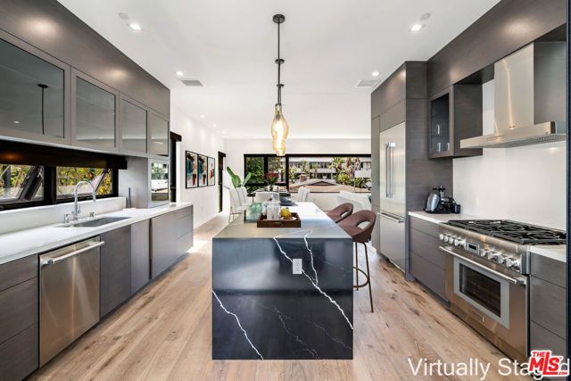 2017 Barry Avenue, Los Angeles, CA 90025
