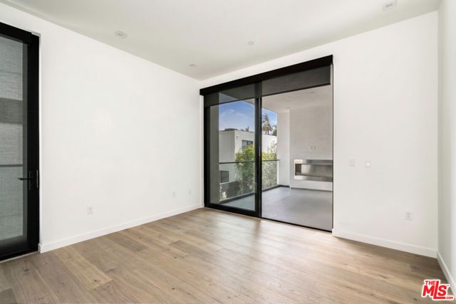 2017 Barry Avenue, Los Angeles, CA 90025