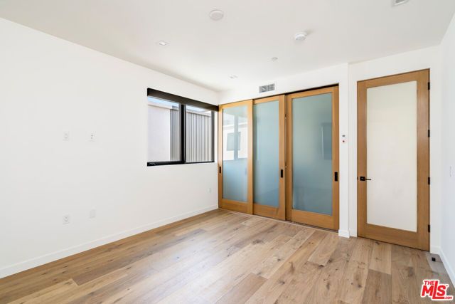 2017 Barry Avenue, Los Angeles, CA 90025