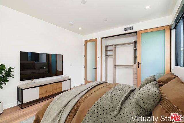 2017 Barry Avenue, Los Angeles, CA 90025