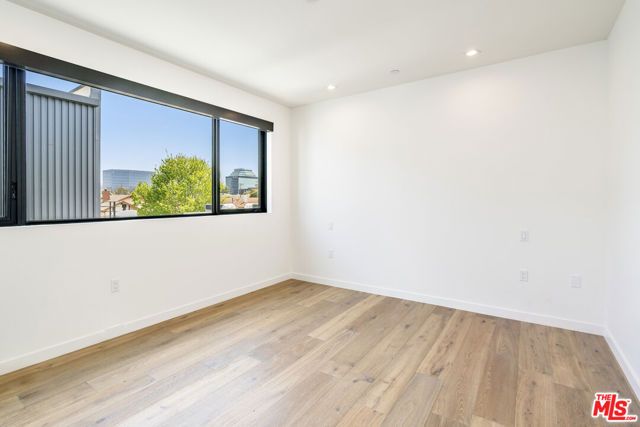 2017 Barry Avenue, Los Angeles, CA 90025