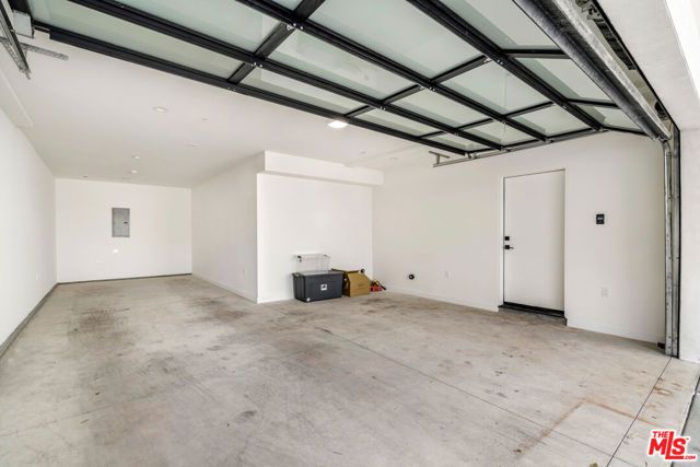 2017 Barry Avenue, Los Angeles, CA 90025