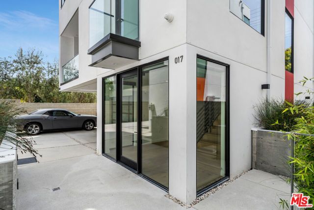 2017 Barry Avenue, Los Angeles, CA 90025