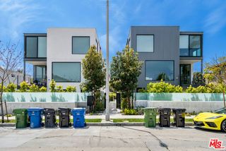 2017 Barry Avenue, Los Angeles, CA 90025