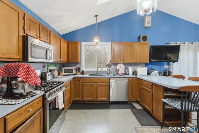 29 Ancient Highway, Oxford, CT 06478