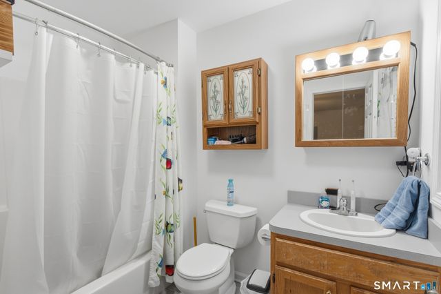 29 Ancient Highway, Oxford, CT 06478