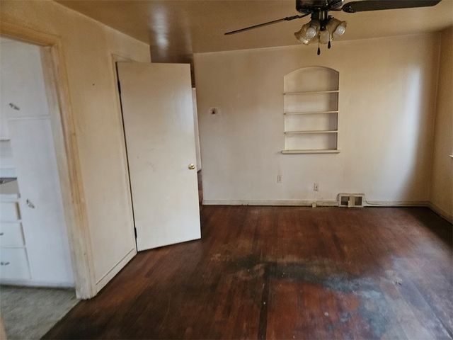 1808 Ridge Ave, Coraopolis, PA 15108