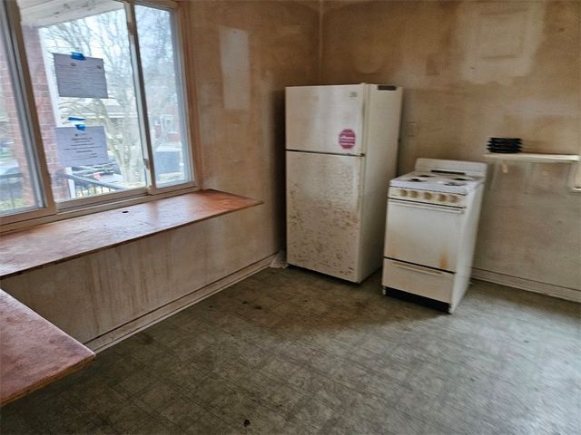 1808 Ridge Ave, Coraopolis, PA 15108