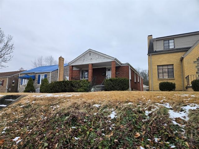 1808 Ridge Ave, Coraopolis, PA 15108
