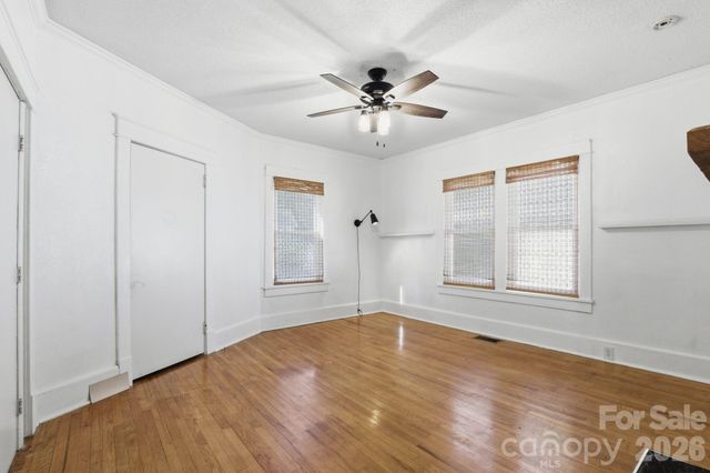 200 Feimster Street, Statesville, NC 28677