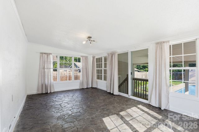200 Feimster Street, Statesville, NC 28677