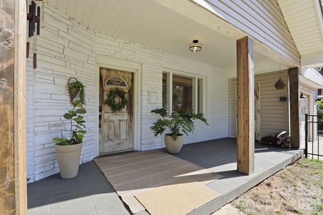 200 Feimster Street, Statesville, NC 28677