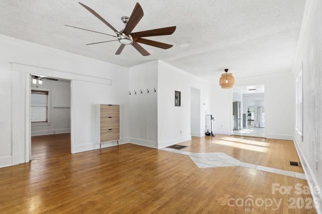 200 Feimster Street, Statesville, NC 28677