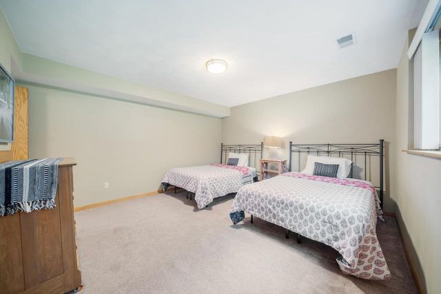 2119 CLOUDVIEW COURT, Appleton, WI 54914