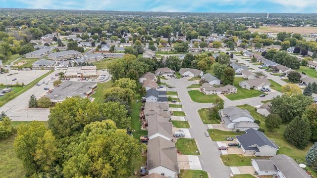 2119 CLOUDVIEW COURT, Appleton, WI 54914