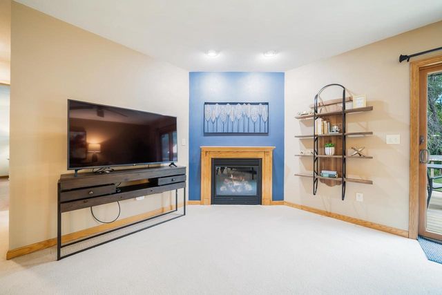 2119 CLOUDVIEW COURT, Appleton, WI 54914