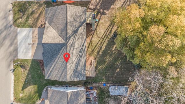 2119 CLOUDVIEW COURT, Appleton, WI 54914