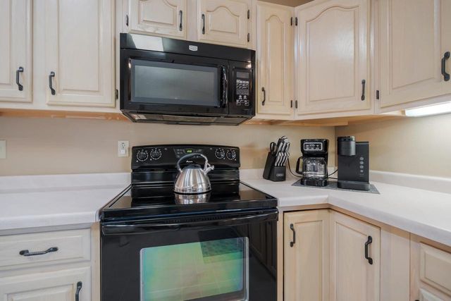 2119 CLOUDVIEW COURT, Appleton, WI 54914