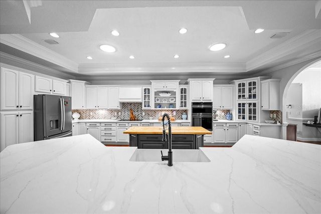 2323 SE 18TH CIRCLE, Ocala, FL 34471