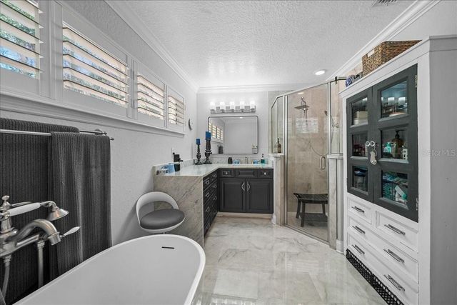 2323 SE 18TH CIRCLE, Ocala, FL 34471