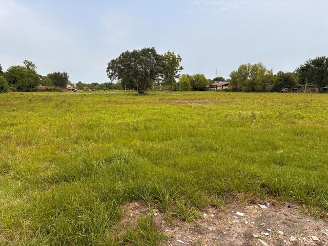 2933 Indiana Street, Fresno, TX 77545