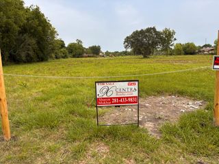 2933 Indiana Street, Fresno, TX 77545